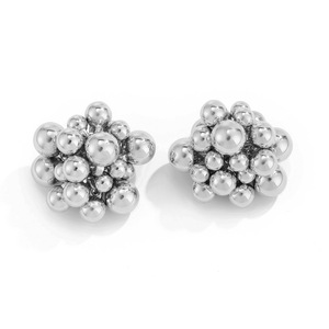 Nuevos Pendientes de Moda con Bolas Metálicas en Forma de Uva, Pendientes de Bolas Huecas con Cuentas, Pendientes Geométricos de Bolas Plateadas, Pendientes Colgantes de Frutas - Product Image 1