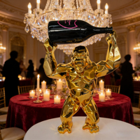 Nouveauté : Statue de gorille King Kong géométrique moderne peinte en or, tenant une bouteille de vin, 40 cm, décoration de table, artisanat en résine