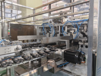 Ligne de production complète de solution saline normale pour perfusion intraveineuse, incluant système de traitement de l'eau/machine de fabrication/machine d'emballage