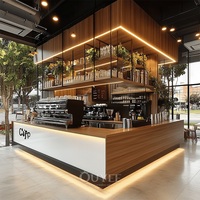 Comptoir de Magasin de Jus et de Thé au Lait Personnalisé avec Vitrine d'Exposition pour Glaces Fantaisie et Bubble Tea – Design Intérieur pour Cafés et Salons de Thé
