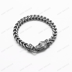 Stainless Steel Cuban Chain Bracelet with Double <b>Wolf</b> Head Clasp Viking Style Carved Details Heavy Gothic Punk <b>Jewelry</b> for Men - Product Image 2