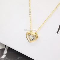Collier Pendentif Classique en Or Massif 18 Carats avec Diamant Naturel Dansant – Vente Flash