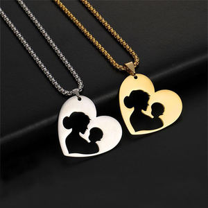 Collier pendentif en acier inoxydable plaqué or 18 carats personnalisé cadeau maman et bébé pour les femmes enceintes pour les mariages (KSS421) - Product Image 1