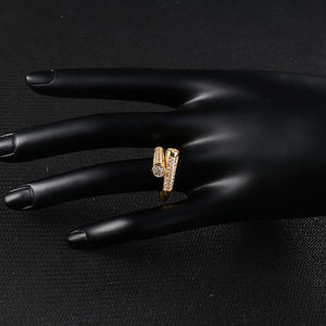 Bagues de luxe plaquées or 18 carats, nouvelles bijoux tendance pour filles et adolescentes, petites bagues en zircone en forme de cœur et d'étoile, bagues empilables plaquées or - Product Image 2