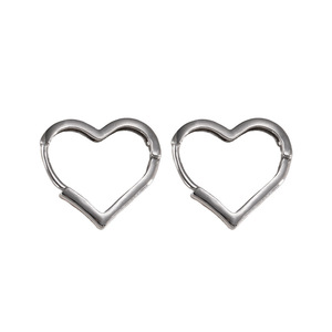 Pendientes de aro chapados en oro con forma de corazón, diseño minimalista, regalo para mujer - Product Image 4