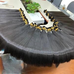 Venta al por mayor de cabello Remy con cutícula alineada, 100% cabello humano virgen brasileño liso en paquetes para la venta - Product Image 3