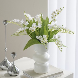 Elegante <span class=keywords><strong>Fiore</strong></span> Artificiale di Mughetto, Stile Fresco Ins, Materiale per Composizioni Floreali, Bouquet da Sposa Abbinabile, Floreale Morbido - Product Image 2