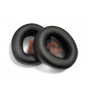 Coussinets d'oreille de remplacement pour JBL Quantum Q800, Installation facile, son des basses amélioré, coussinets anti-bruit en cuir protéiné souple - Product Image 3