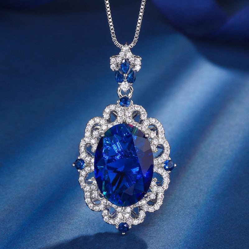 Pendentif topaze bleue