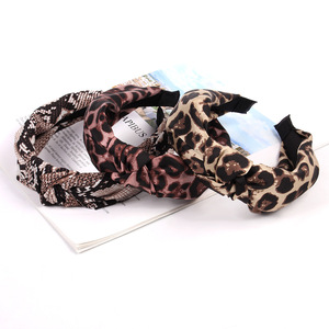 LRTOU Wholesale Custom Black Velvet Satin Knot Plastic HairBand Women Leopard Hair band HeadBand For Adults Women