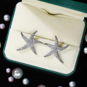 Orecchini a perno a forma di stella marina per donna, gioielli alla moda scintillanti all'ingrosso - Product Image 2