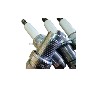 Nuova candela originale per Volkswagens, Audis, Skodas e altri modelli. Beetle variante Sharan Scirocco Golf A1 A2 Q2 Q3 ecc. - Product Image 2