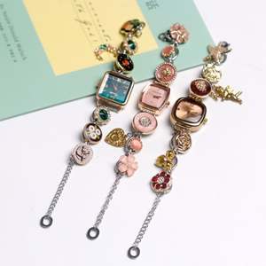 Reloj de Pulsera de Cuarzo Retro Único y Personalizado para Mujer, Oro Rosa, Esmalte Floral, Cristal, Cadena Ajustable, Esfera Analógica, Joyería Elegante - Product Image 2