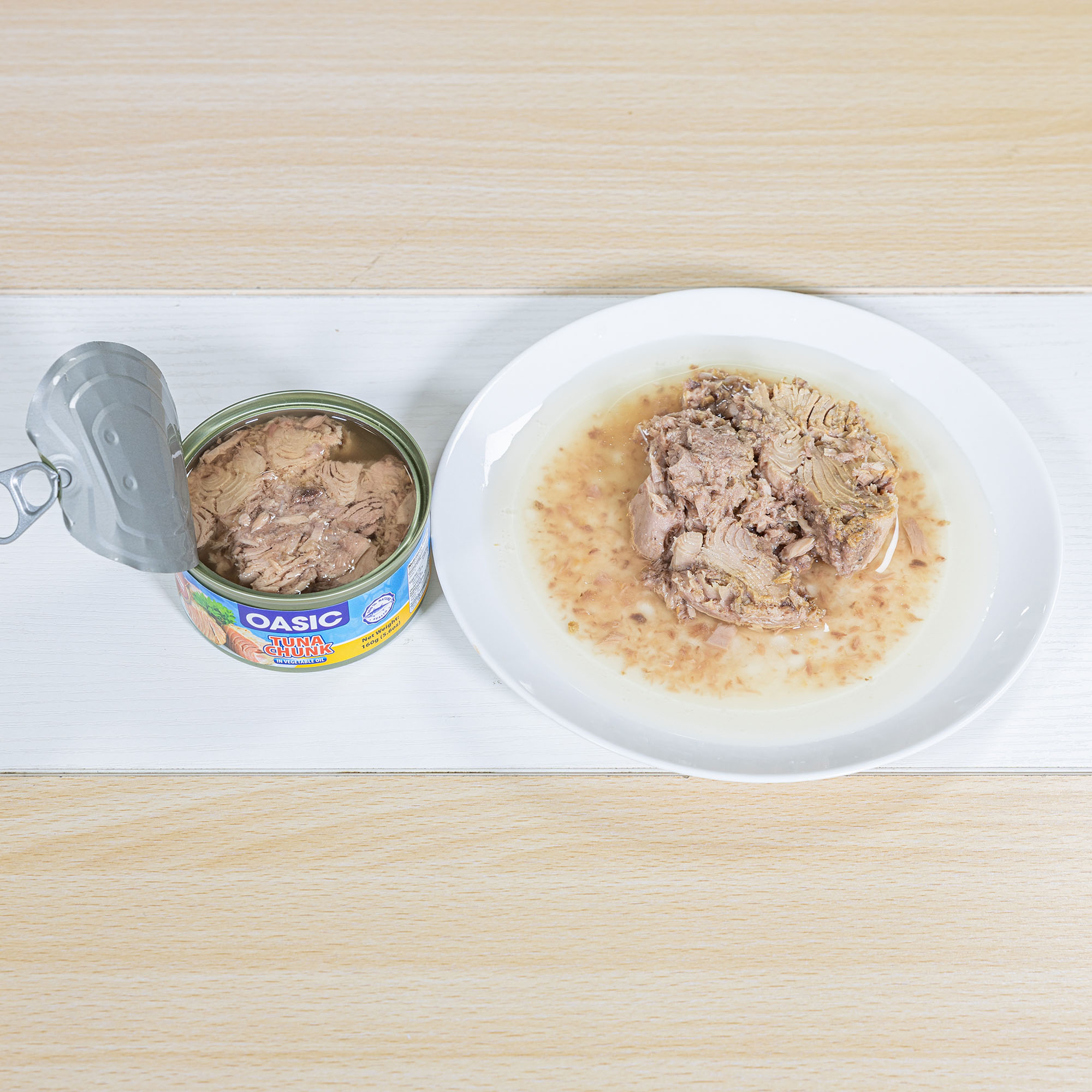 2025 Wholesale DW 140G Canned Tuna Fish with Soybean Oil OEM Brands