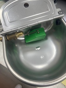Bétail 304 acier inoxydable automatique fontaine à boire bol épaissi <span class=keywords><strong>flotteur</strong></span> creux pour bétail pour les industries de vente au détail - Product Image 2