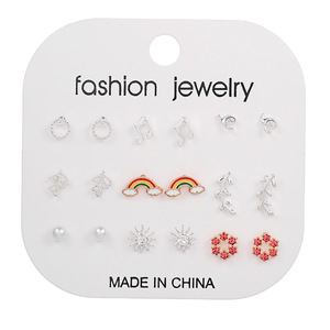 Boucles d'oreilles à la mode en forme de cœur, ensemble de 9 pièces pour femmes, bijoux cadeau fabriqués en Chine - Product Image 5