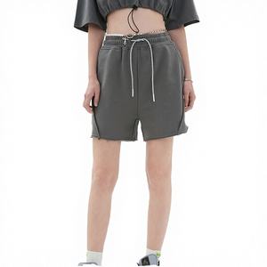 Vêtements d'été pour filles, shorts bermuda sexy à bords bruts, vêtements de sport pour femmes, gris clair, taille haute, séchage rapide, fleurs, nœud, bouton - Product Image 4