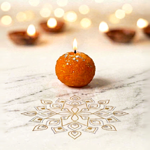 Bougie parfumée artisanale en forme de Motichur Laddu pour Diwali – Cire de paraffine – Meilleur prix de gros pour les fêtes - Product Image 1