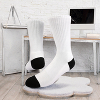 Chaussettes d'athlétisme blanches imprimées avec logo personnalisé Chaussettes d'athlétisme respirantes en polyester vierge Sublimation Casual Unisex Noël Automne Saison