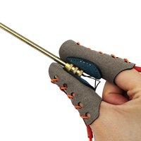 Pelindung Jari Kulit Mikrofiber Piaoyu untuk Menembak Dart Ikan, Tahan Aus, Desain Tali Pengikat yang Tahan Lama untuk Menyesuaikan Ukuran Jari yang Berbeda