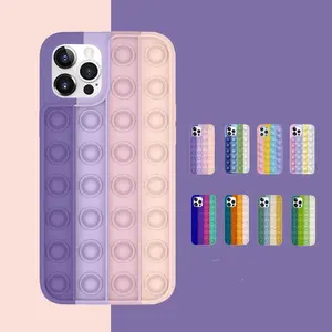 Fidget玩具Push pop气泡柔软的彩虹色交互式3d硅胶手机壳，适用于iPhone 13 12 11 Pro Max X XS Max