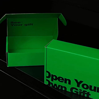Cajas de Embalaje para Ropa Verdes Personalizadas con Logotipos Negros y Cajas de Envío Elegantes, Ideales para Empaque de Regalos
