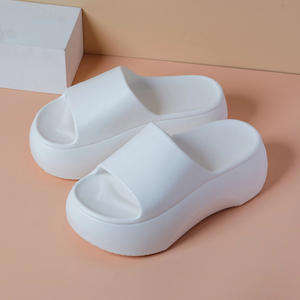 Sandales noires à enfiler pour femmes avec talon compensé pour les loisirs, couleur unie, style une bride, BY-1505BSK - Product Image 5