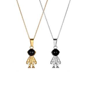 Collier pendentif astronaute de dessin animé mignon pour femmes, en acier inoxydable, couleur or et argent, SP919 - Product Image 1