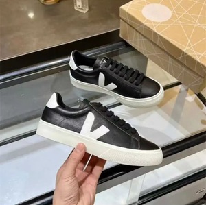 <span class=keywords><strong>Zapatillas</strong></span> <span class=keywords><strong>de</strong></span> Plataforma <span class=keywords><strong>de</strong></span> Cuero Genuino con Logo V en Blanco y Negro para Hombre y <span class=keywords><strong>Mujer</strong></span>, Zapatos Casuales Transpirables <span class=keywords><strong>de</strong></span> Caña Baja para Uso Diario y Urbano - Product Image 2