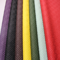 Cuir synthétique PVC gaufré géométrique 3D à texture pyramide diamant pour chaussures, sacs et ameublement