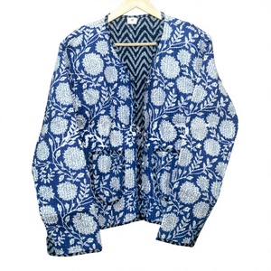 Women's Casual Quilted V-Neck Jacket Floral Digital Print Knitted Cotton Fabric Full Sleeves Short Length Vintage Autumn Winter - Product Image 1