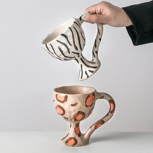 Verre à vin en céramique fait main, tasse à collation sculptée à la main, tasse à dessert rétro, tasse à glace, gobelet décoratif de niche Instagram - Product Image 5