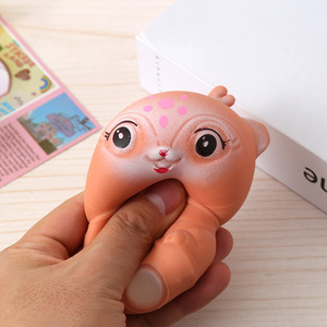 ของเล่นบีบรูปกวางน่ารัก ดีไซน์ใหม่ บรรเทาความเครียด ของขวัญวันเกิดสุดคลาสสิก - Product Image 2