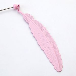 Decoración del hogar con plumas con cuentas, patrón geométrico teñido personalizado a la moda, forma de corazón para niños, estudiantes, regalos promocionales - Product Image 4