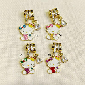 CZ9358 Abalorio <span class=keywords><strong>de</strong></span> moda con diseño <span class=keywords><strong>de</strong></span> gato y circonita, chapado en oro <span class=keywords><strong>de</strong></span> 18k, esmaltado, con doble colgante y orificio grande, compatible con pulseras <span class=keywords><strong>de</strong></span> estilo europeo - Product Image 2