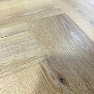 Plancher SPC de luxe à lattes larges 5mm 6mm 7mm, revêtement vinyle étanche avec protection UV, système de pose à clipser, pour chambre et salon - Product Image 2