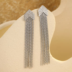 Boucles d'oreilles longues à franges en acier inoxydable pour femmes NIMAI, bijoux de luxe, plaquées or 18 carats, imperméables, grandes boucles d'oreilles tendance - Product Image 3