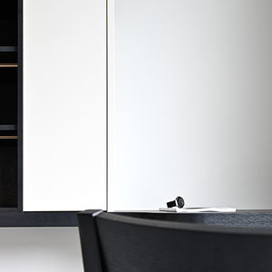 Meubles sur mesure pour <span class=keywords><strong>suite</strong></span> d'hôtel exclusive Rela : Lit en bois, table de chevet vintage, armoire haut de gamme, coiffeuse - Product Image 6