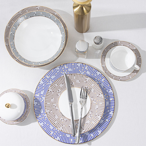 Vajilla de Porcelana China P&T para Hoteles de Lujo, Platos Redondos y Tazones con Borde Dorado Mosaico para Comidas Elegantes, Venta al por Mayor Integral - Product Image 2