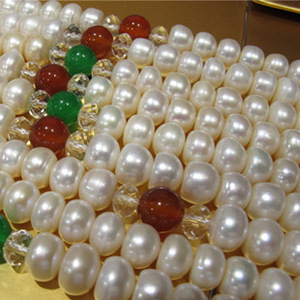 Collier de perles rondes de 9-10 mm avec perles d'agate rouge et verte, à porter au quotidien, unisexe - Product Image 2