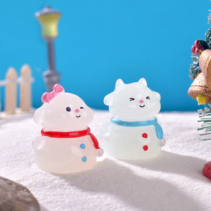 Figurines en résine lumineuses d'animaux adorables du monde ancien en gros pour la décoration de village de Noël, de table et de maison en hiver - Product Image 5