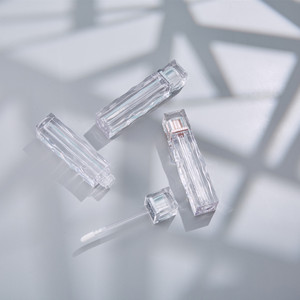Tendance Creative Fantaisie Clair Carré Vide 4ml <span class=keywords><strong>Transparent</strong></span> Vide En <span class=keywords><strong>Plastique</strong></span> Brillant À Lèvres Baguette Tubes Avec Brosse Avec Bouchon - Product Image 2