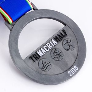 Medalla Personalizada para Triatlón y Media Maratón, Diseño Hueco Personalizado de Fábrica, Medalla Deportiva con Iconos para Eventos Multideportivos - Product Image 3