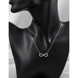 Collar de Oro de 14 Quilates con Colgante de Corazón Infinito y Diamantes, Minimalista, con Piedras Cultivadas en Laboratorio o Moissanita - Product Image 2