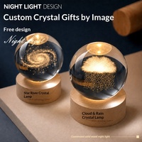 Vente en gros de sphères en verre transparent de haute qualité, lampe de nuit 3D sculptée à l'intérieur, pour cadeaux ou décoration