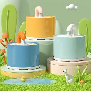 Fontaine à eau automatique en céramique pour chats et chiens avec système de filtration, bol à eau pour animaux de compagnie à circulation automatique, design moderne et arrondi - Product Image 1