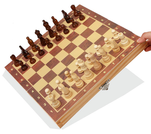 Juego de <span class=keywords><strong>Ajedrez</strong></span> de viaje portátil ecológico de madera hecho a mano de primera calidad, tablero plegable magnético, 2 ranuras de almacenamiento Extra Queens para niños - Product Image 1