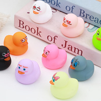 Pato Amarillo Pequeño de la Serie Batch Expression, Juguete para Nadar y Bañarse, con Sonido al Apretar, para Piscina Infantil, con Impresión de Logotipo