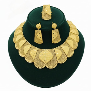 Elegante Juego de Joyería de 4 Piezas con un Precioso Collar Sautoir y un Collar con Placa Diseñado para Mujeres que Aman los Accesorios - Product Image 2