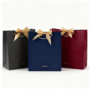Vente en gros de petits et grands sacs en papier noir de luxe logo imprimé personnalisé <span class=keywords><strong>pour</strong></span> bougie et artisanat shopping papier blanc - Product Image 3
